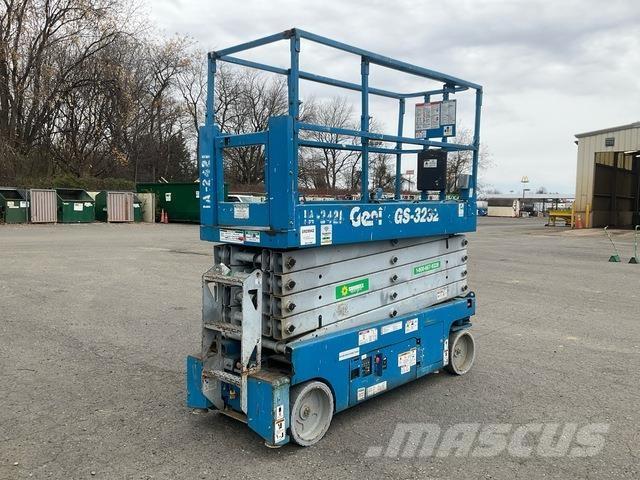 Genie GS3232 Škarjaste dvižne ploščadi