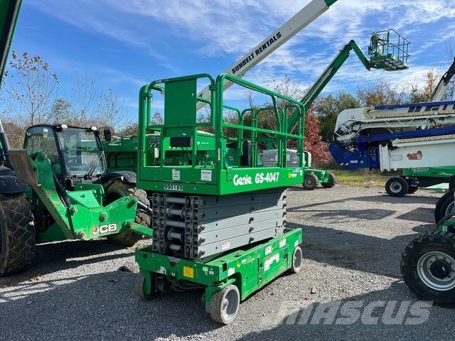 Genie GS4047DC Škarjaste dvižne ploščadi