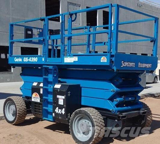 Genie GS4390RT Škarjaste dvižne ploščadi