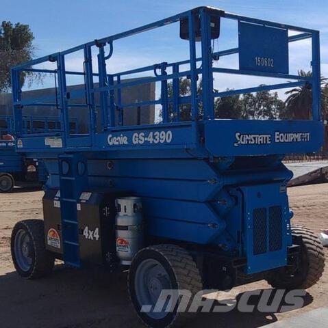 Genie GS4390RT Škarjaste dvižne ploščadi