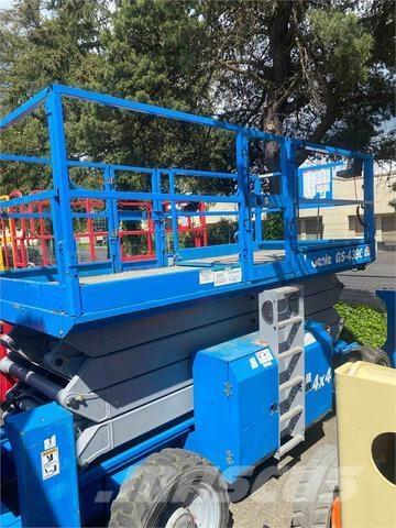 Genie GS4390RT Škarjaste dvižne ploščadi