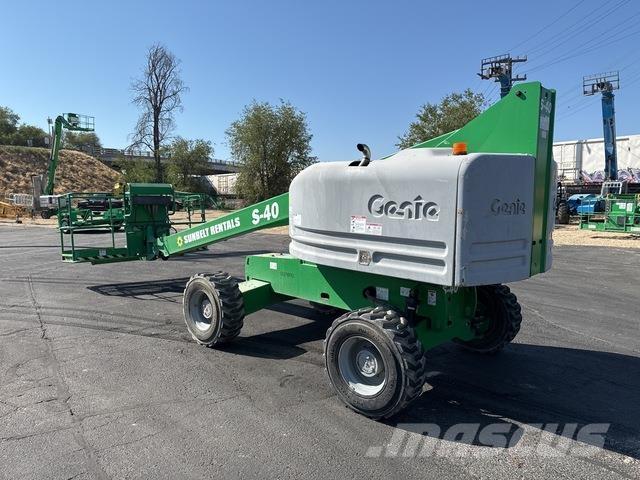 Genie S-40 Teleskopske dvižne ploščadi