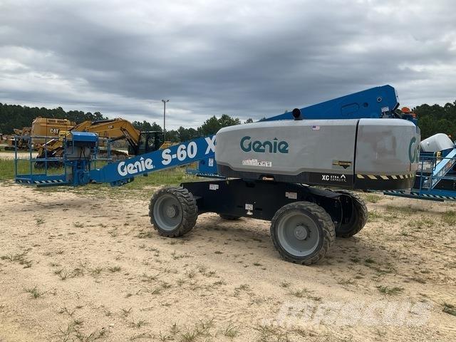 Genie S-60XC Teleskopske dvižne ploščadi