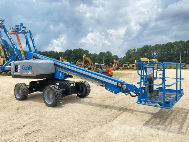 Genie S-60XC Teleskopske dvižne ploščadi