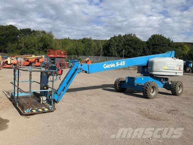 Genie S45 Teleskopske dvižne ploščadi