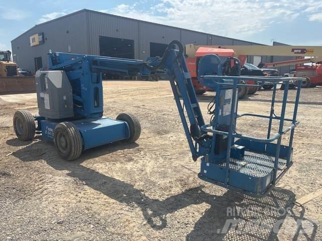 Genie Z-34/22 Zglobne dvižne ploščadi