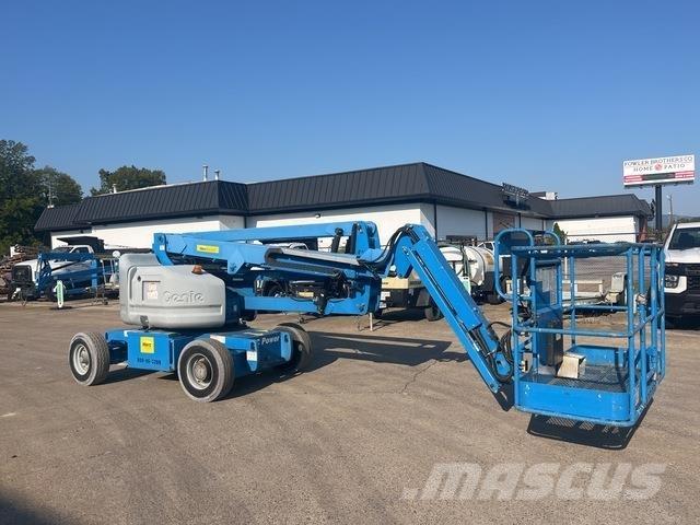 Genie Z-45/25J Zglobne dvižne ploščadi