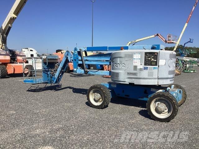 Genie Z-45/25J Zglobne dvižne ploščadi