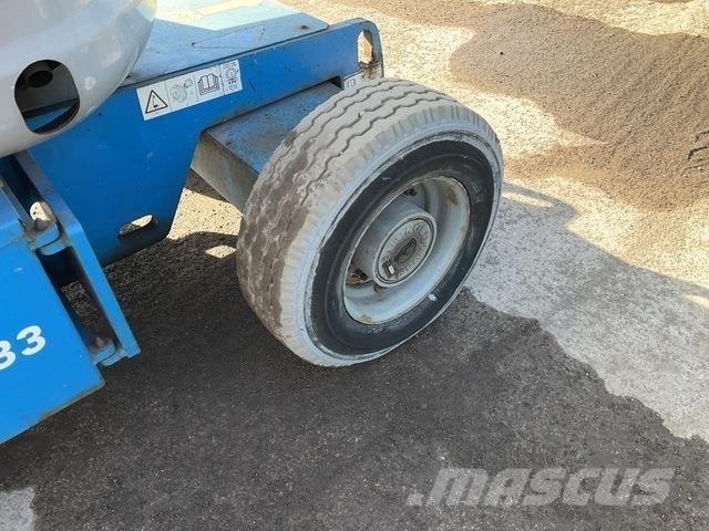Genie Z45/25J Zglobne dvižne ploščadi