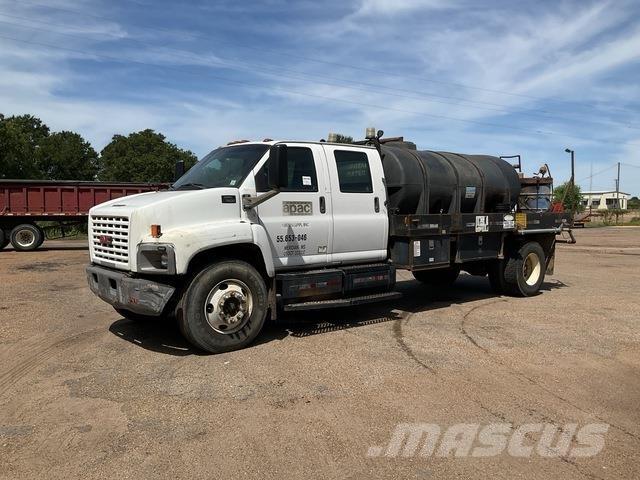 GMC 7500 Tovornjaki cisterne
