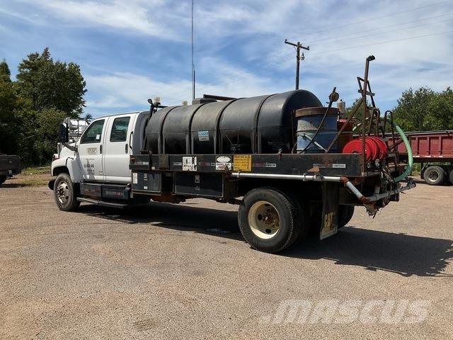 GMC 7500 Tovornjaki cisterne