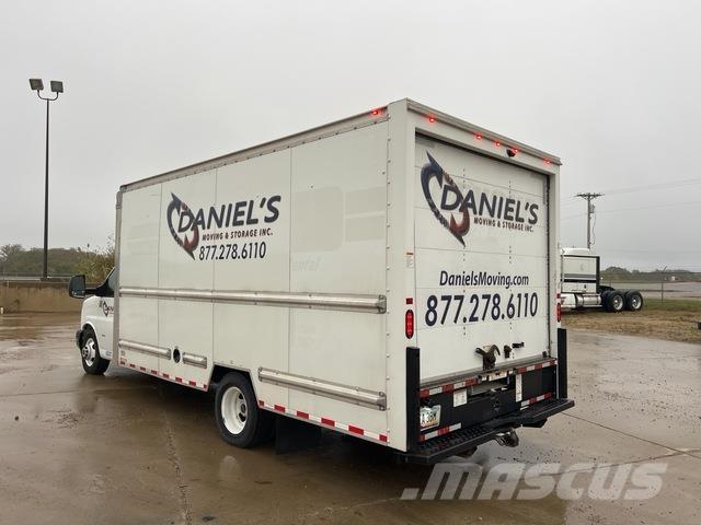 GMC Savana Tovornjaki zabojniki