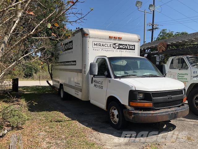 GMC Savana Tovornjaki zabojniki