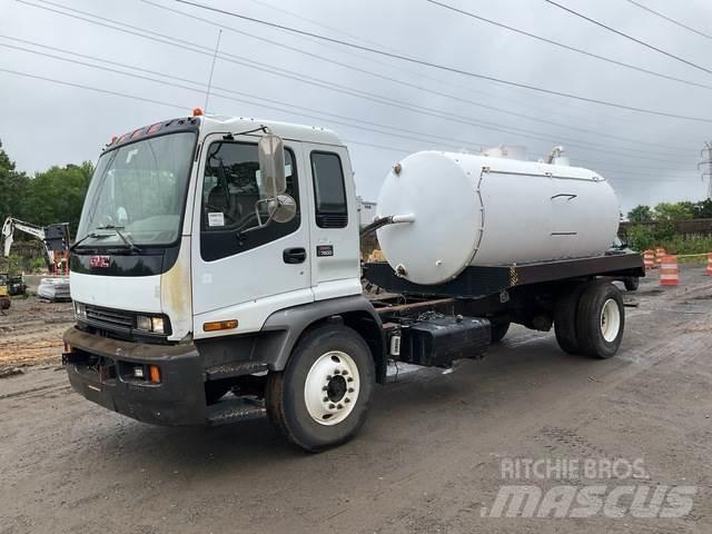 GMC T7500 Tovornjaki za vodo