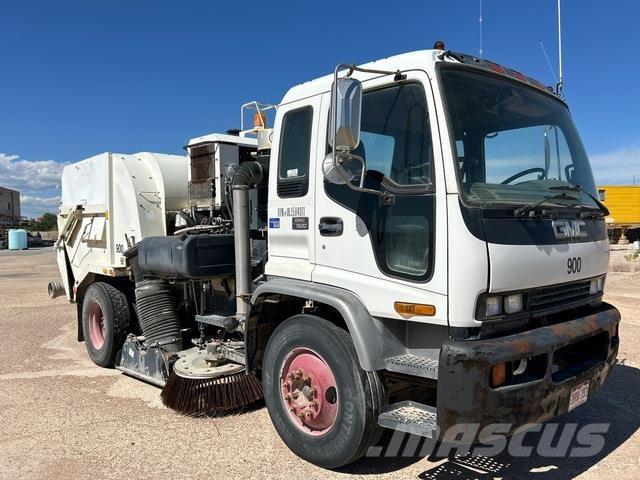 GMC T7500 Pometalni stroji