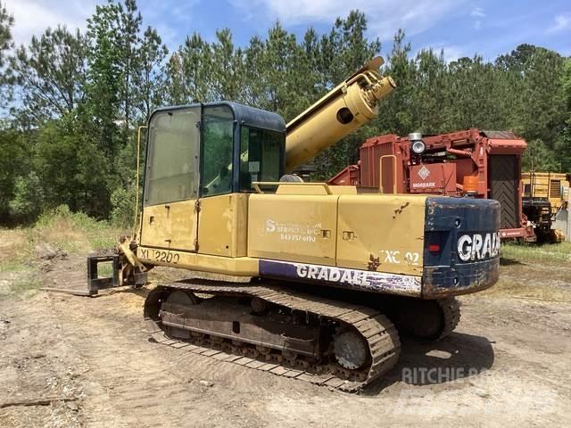 Gradall XL2200 Bagri goseničarji