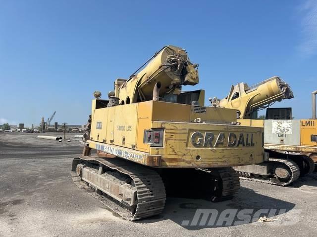 Gradall XL5210 Bagri goseničarji