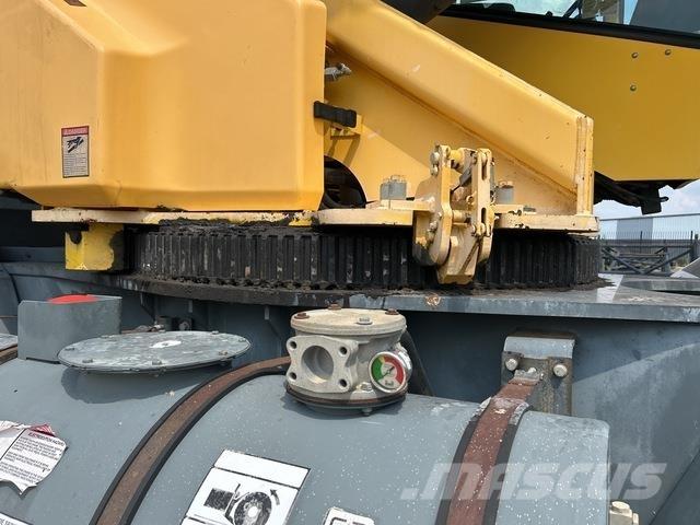 Grove RT700E Avtodvigala