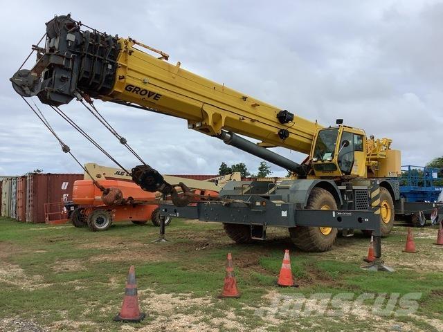 Grove RT890E Avtodvigala