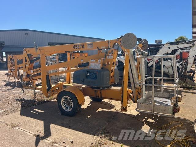 Haulotte 4527A Vlečne dvižne ploščadi