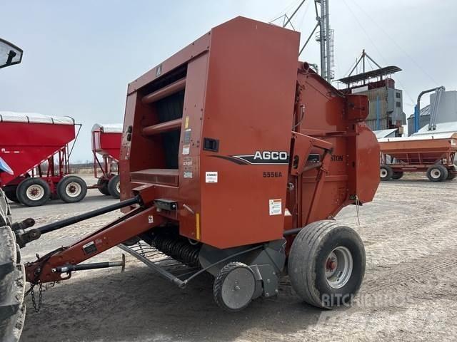 Hesston 5556A Balirke (okrogle bale)