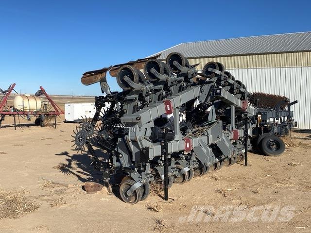 Hiniker 6000 Kultivatorji