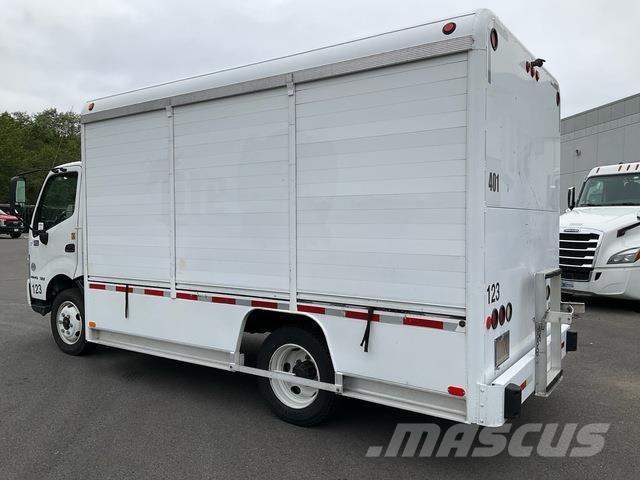 Hino 195H Tovornjaki za prevoz pijač