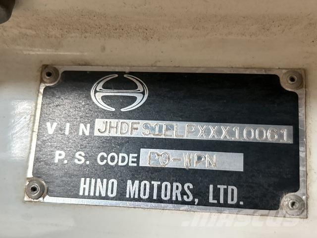 Hino 1ELPG-WPN Vlačilci