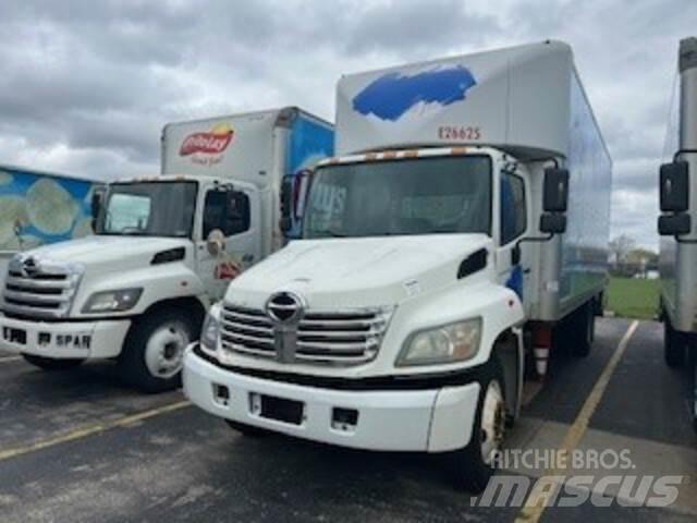 Hino 238 Tovornjaki zabojniki