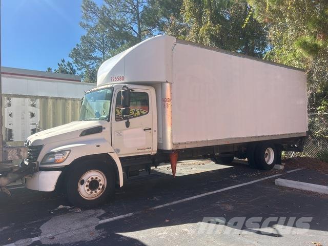 Hino 238 Tovornjaki zabojniki