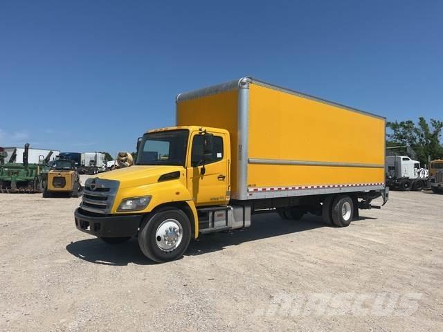 Hino 268 Tovornjaki zabojniki