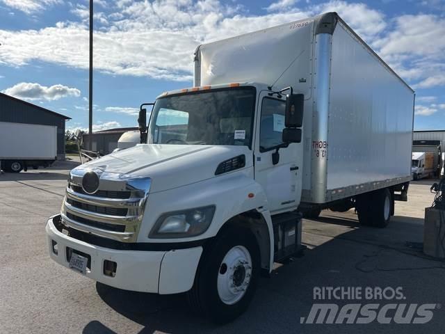 Hino 268 Tovornjaki zabojniki