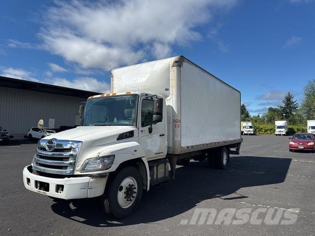 Hino 268 Tovornjaki zabojniki