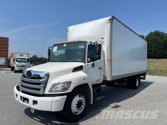 Hino 268 Tovornjaki zabojniki