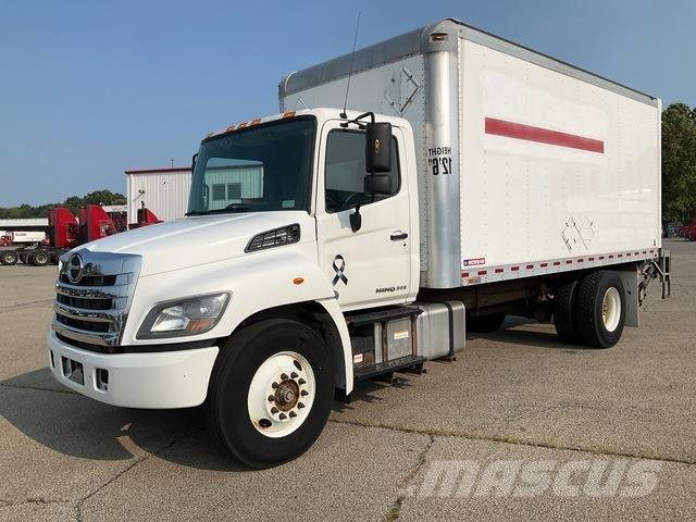 Hino 268 Tovornjaki zabojniki