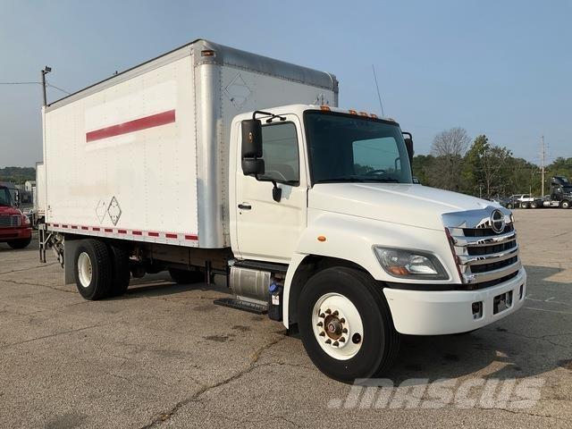 Hino 268 Tovornjaki zabojniki