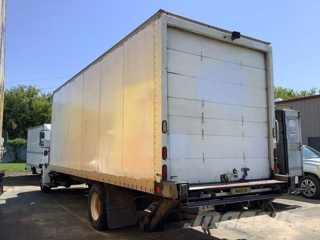 Hino 268 Tovornjaki zabojniki