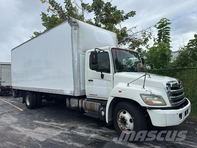 Hino 268 Tovornjaki zabojniki