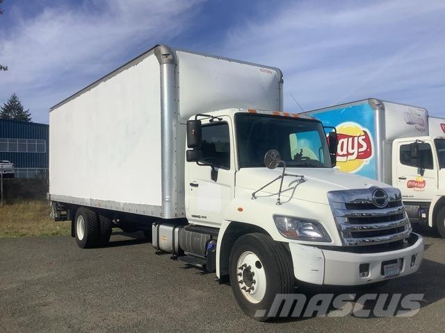 Hino 268 Tovornjaki zabojniki