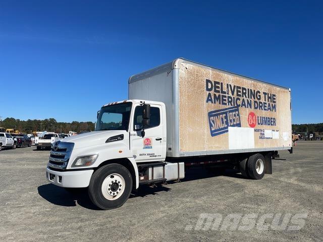 Hino 268 Tovornjaki s ponjavo