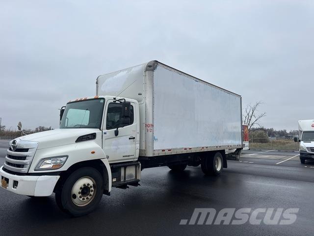 Hino 268 Tovornjaki zabojniki