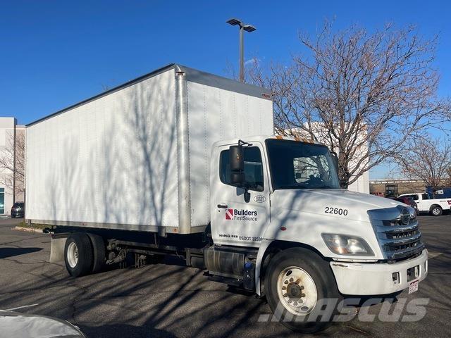  Hino  268A Tovornjaki zabojniki