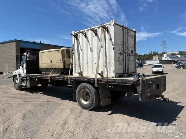 Hino 308 Tovornjaki s kesonom/platojem