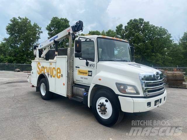 Hino 338 Komunalna vozila