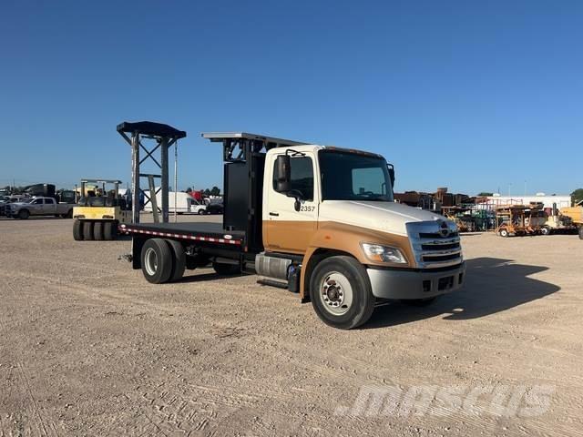 Hino 338 Komunalna vozila