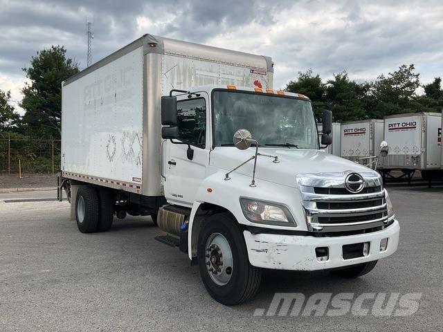 Hino 338 Tovornjaki zabojniki