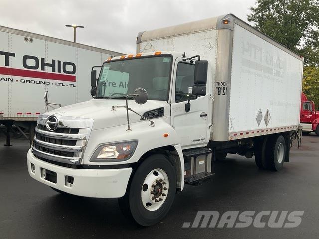 Hino 338 Tovornjaki zabojniki