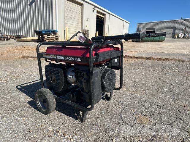 Honda EB 5000X Dizelski agregati