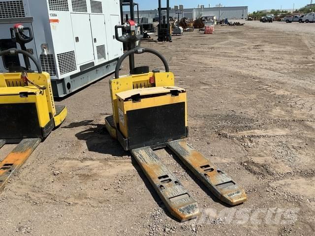 Hyster B60ZAC Ročni paletnik