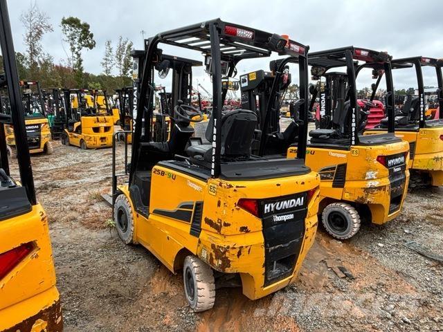 Hyundai 25B-9U Električni viličarji